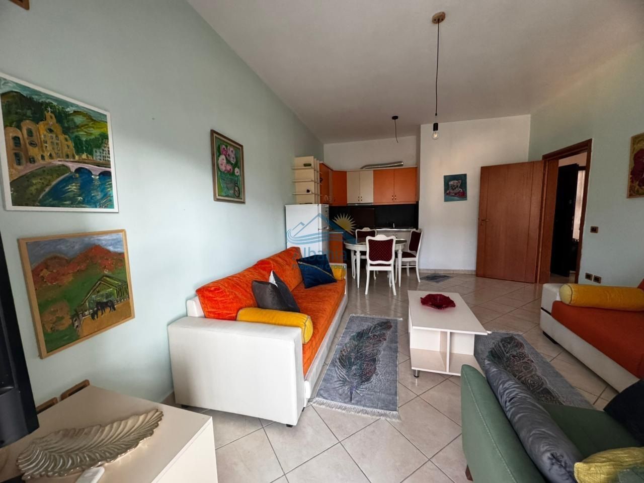 Immobilien in Vlora, Albanien, zu verkaufen. Gelegen in Orikum, in Strandnähe.